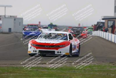 media/Jan-18-2026-CalClub SCCA (Sun) [[8bc6468723]]/Group 5 Race/Turn 1/